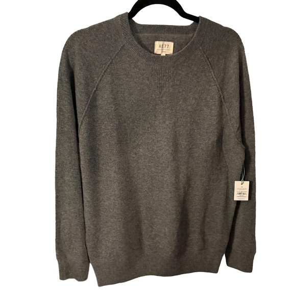 AE77 Men’s 100% CASHMERE Crewneck Sweater gray long sleeves Sz M NWT